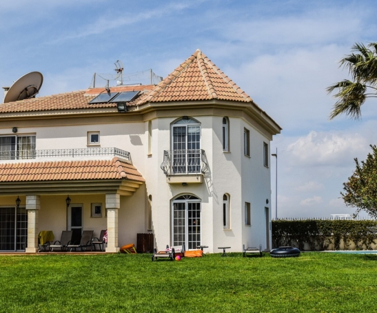 residence-2238987_1280